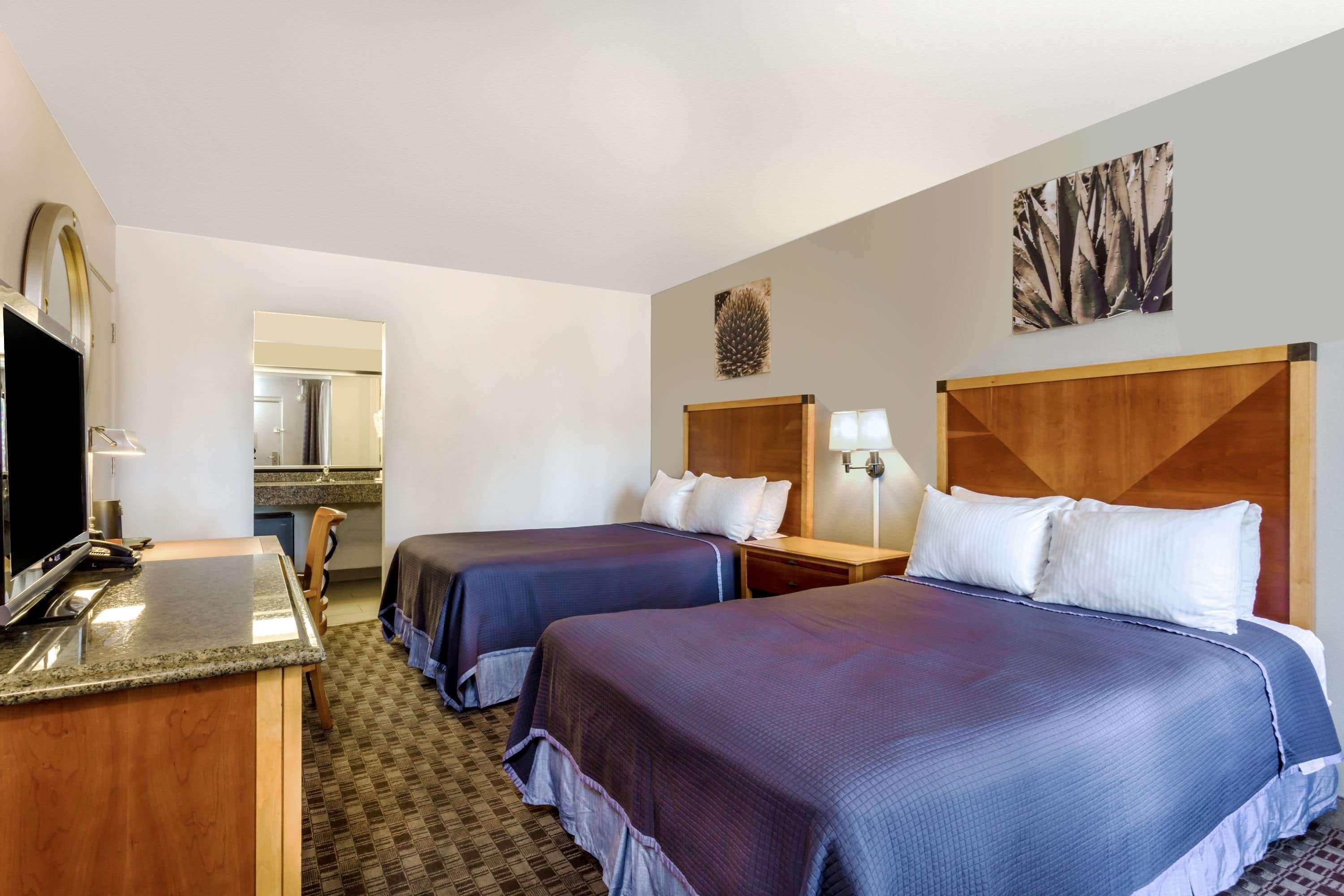 Howard Johnson By Wyndham Scottsdale Old Town Zewnętrze zdjęcie