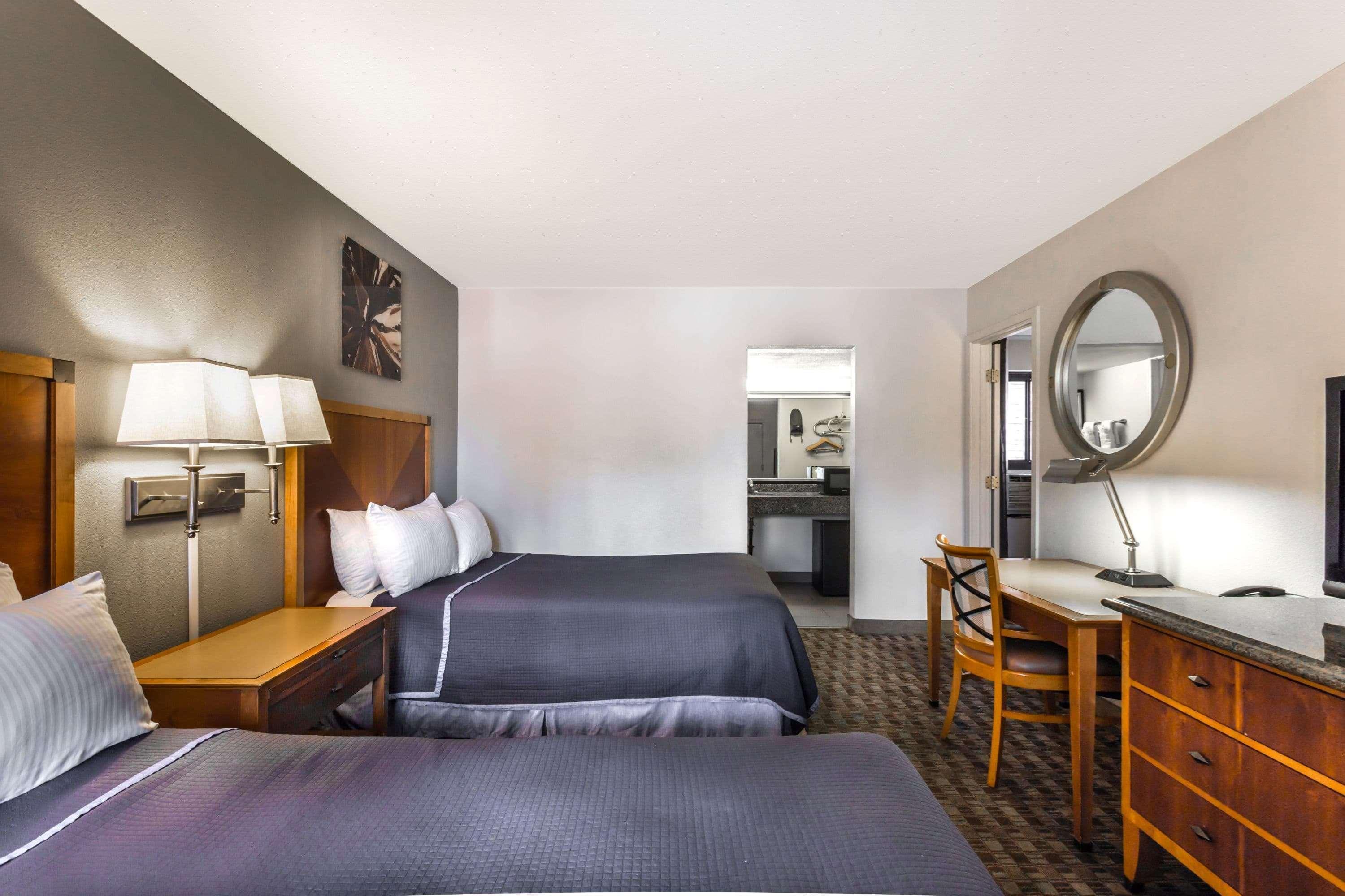Howard Johnson By Wyndham Scottsdale Old Town Zewnętrze zdjęcie